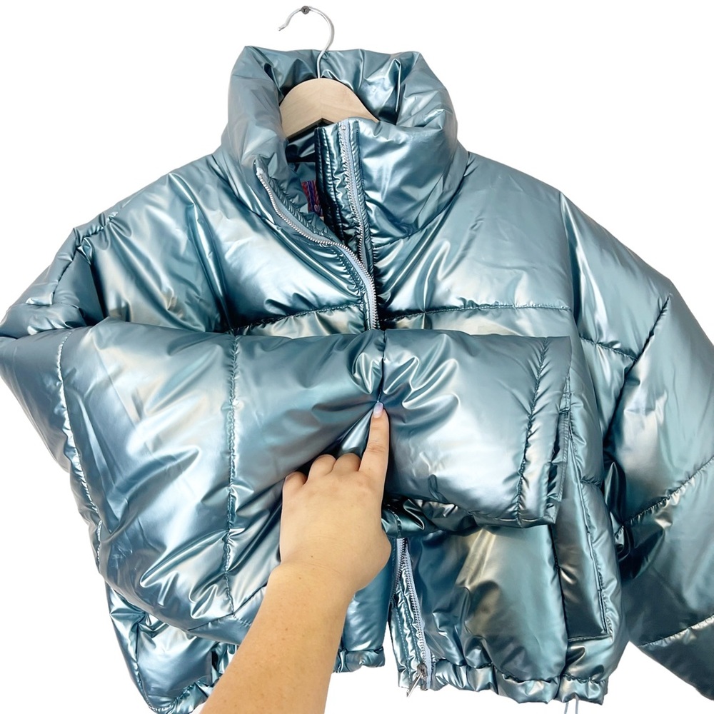 Urban Outfitters UO Taryn Metallic Icy Blue Cropped Puffer Jacket - Picture 10 of 14